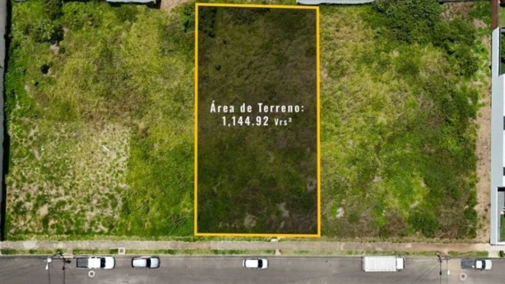 Terreno plano en venta en Hacienda Real zona 16 Ref-5442