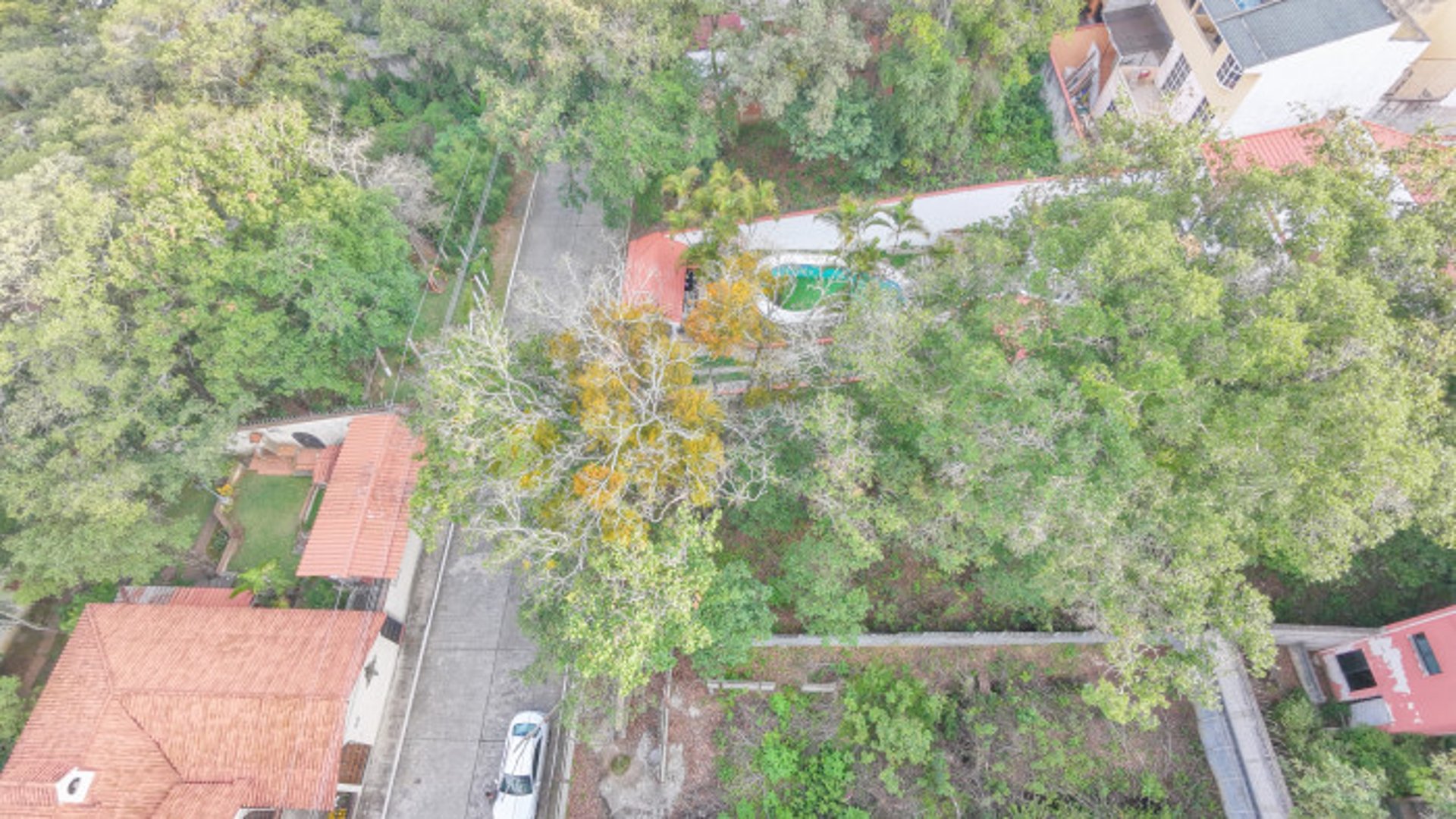 Terreno en Venta en Las Hojarascas Mixco - Miniatura 6