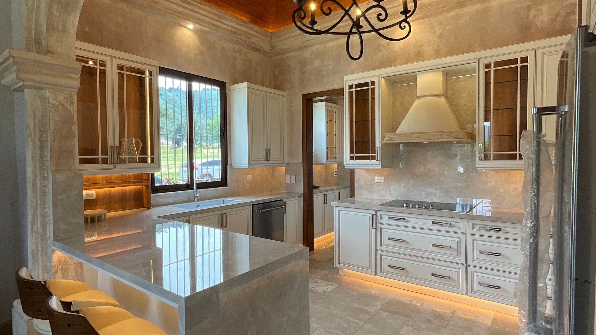 HERMOSA CASA EN VENTA DENTRO DE CONDOMINIO PASEO ANTIGUA - Miniatura 4