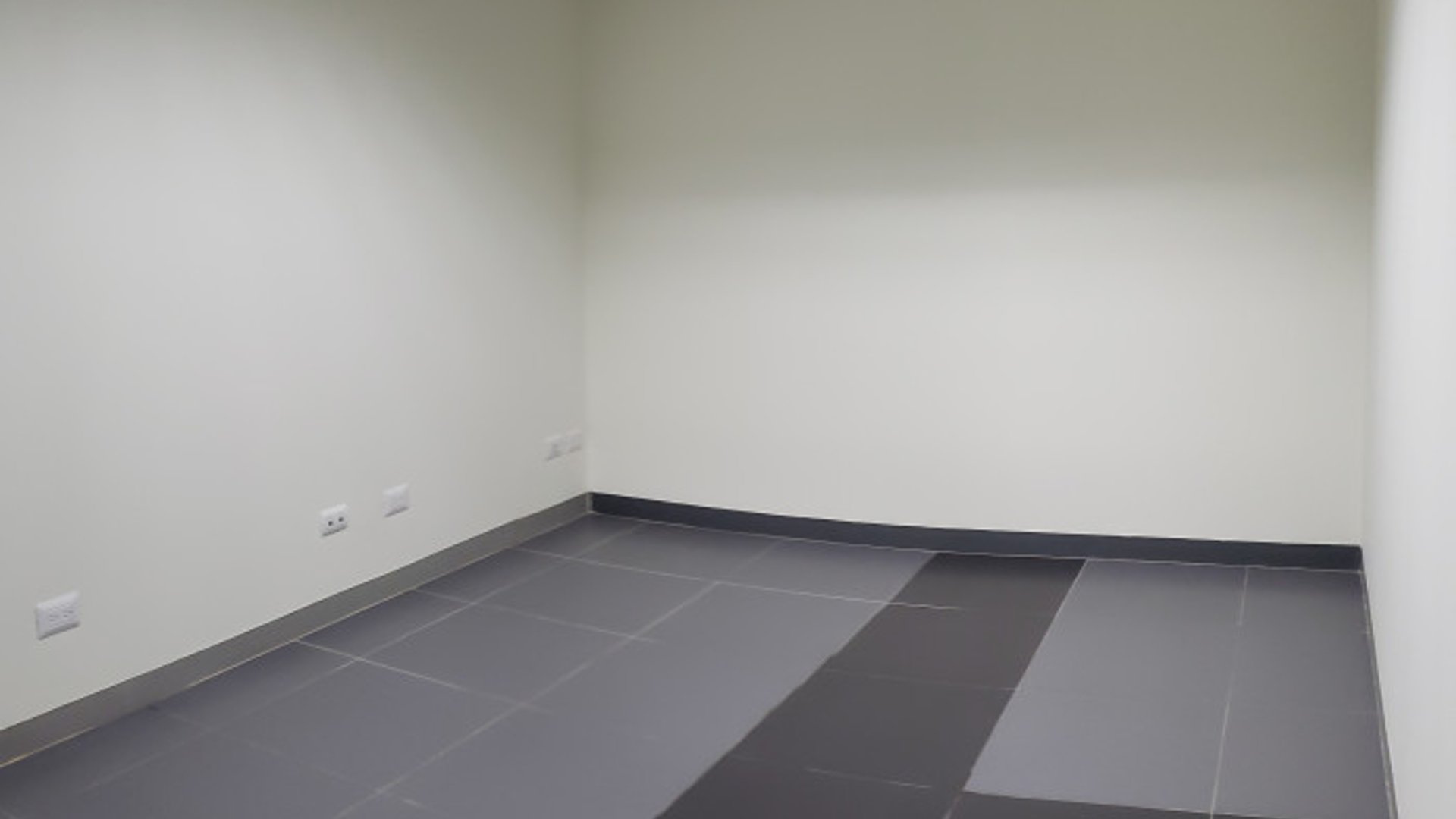 Oficina Comercial en Europlaza Z.14 en Venta o Alquiler - Miniatura 6