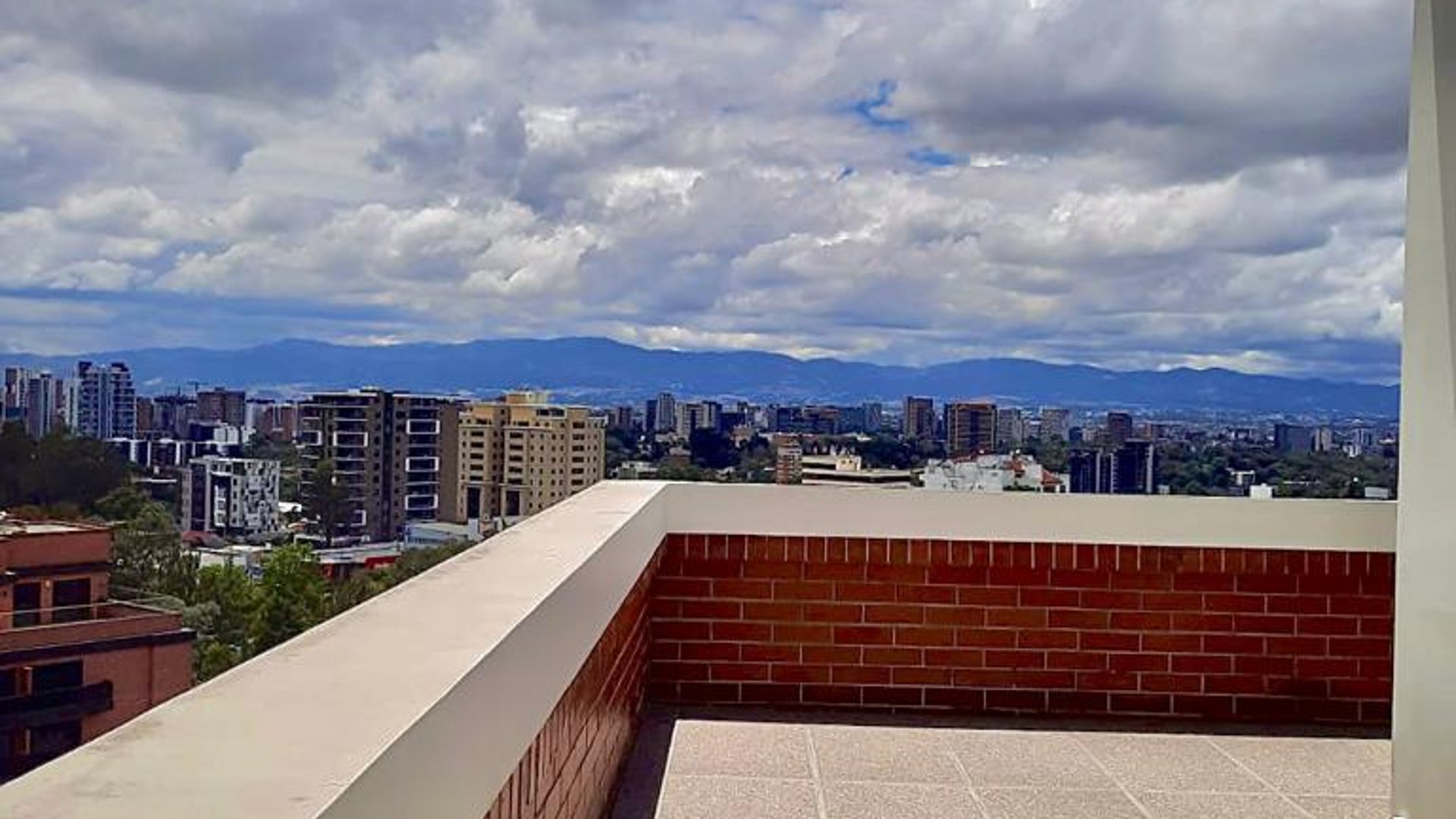 Venta de Lindo Apartamento Fontainebleau  z15