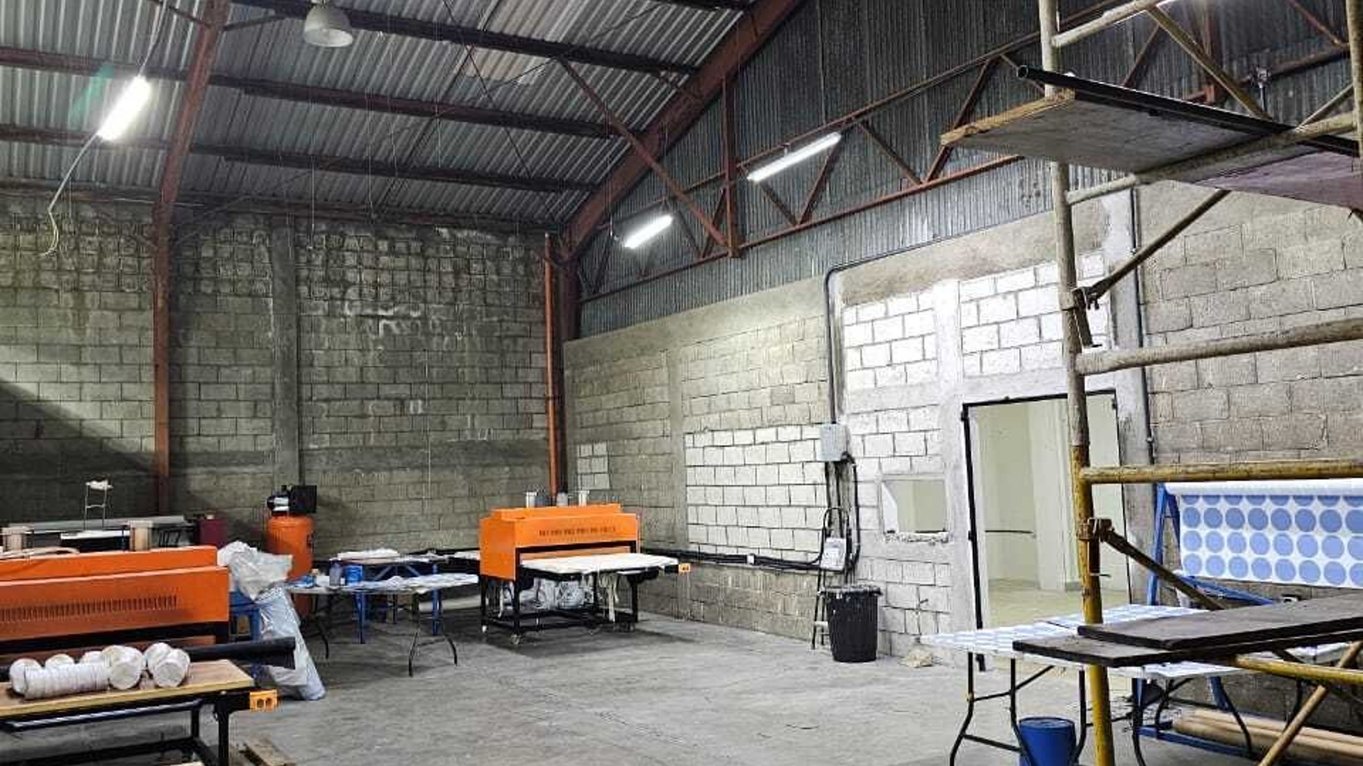 ALQUILER! BODEGAS CON LOCAL SOBRE AGUILAR BATRES, zona 11 - Miniatura 2