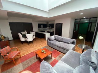 AMPLIO APARTAMENTO EN VENTA EN ZONA 15 - 3