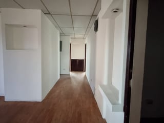 Oficina en Alquiler Zona 10 cerca Fontabella - 3