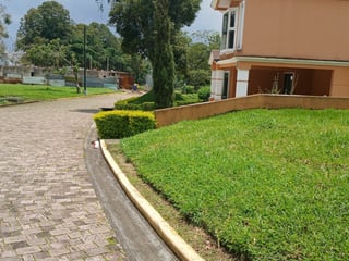 TERRENO EN VENTA EN SAN MARTIN DE ALLENDE - CES - 2