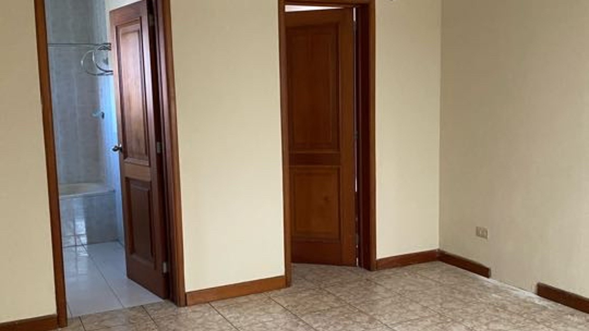 Casa en Renta en zona 11, Condominio en Mariscal - Miniatura 8