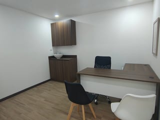 📍 CLÍNICA MÉDICA EN RENTA – 3 CONS | HOSPITAL LA PAZ | CAES KM 22 - 5