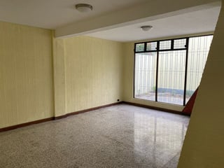 Casa en Renta en 20 Calle Zona 10 - 3