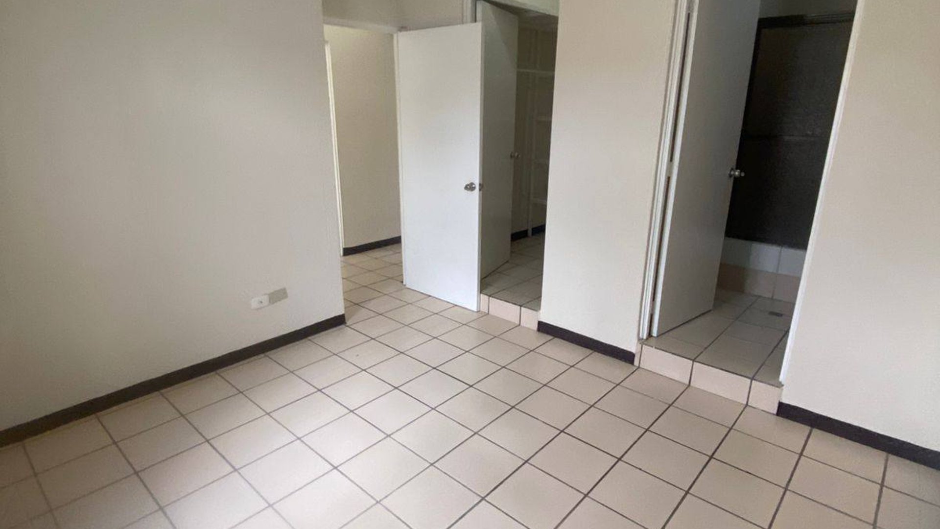 Casa en renta en Condominio Villa Los Pinabetes KM19 - Miniatura 13