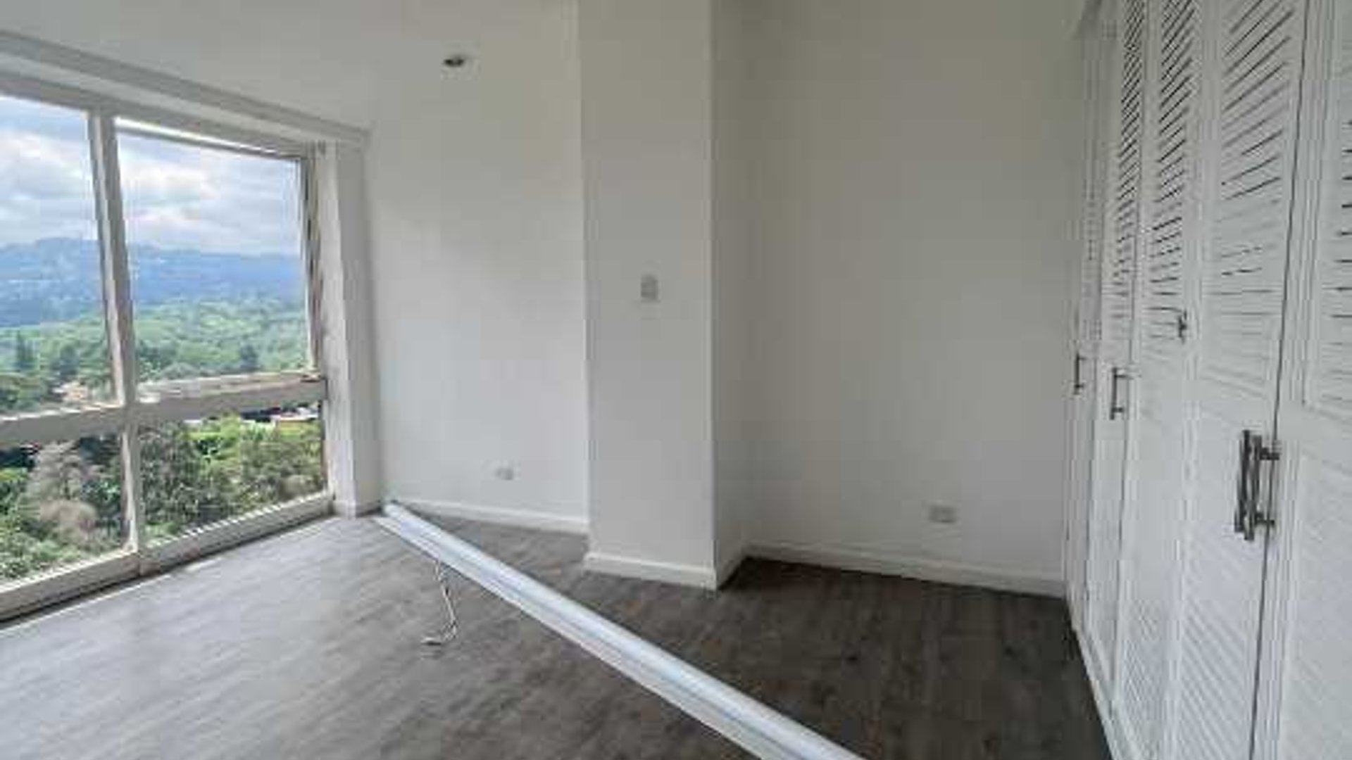 Vendo Lindo y Amplio Penthouse Edificio Antiguo zona 14 - Miniatura 11