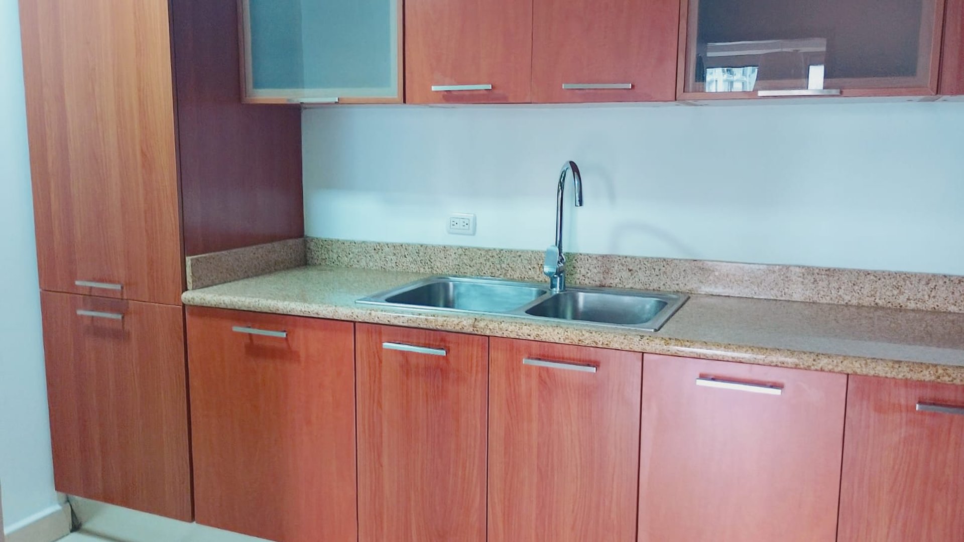 Exclusivo Apartamento de 150 m² en Renta - Zona 10, Guatemala - Miniatura 4