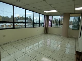 Oficina en renta en zona 9 Edificio Heralso - 4