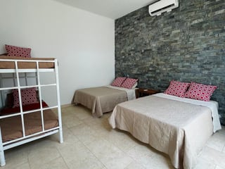Casa en venta, en Monterrico - 3