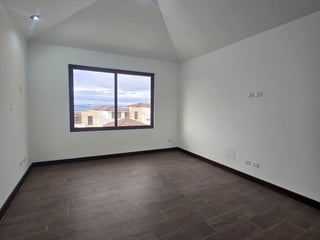 Casa nueva en alquiler en Lomas de San Isidro, zona 16 - Image 7