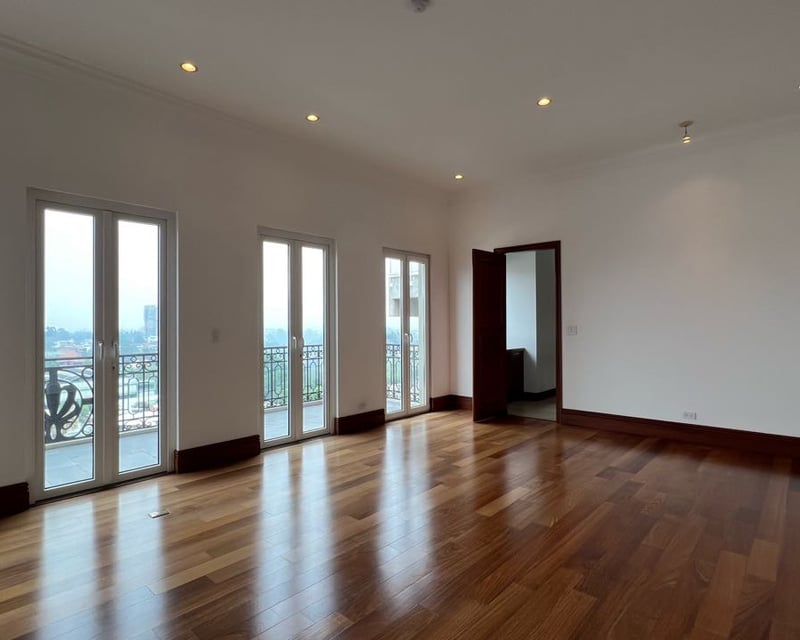 Venta de Penthouse de 2 dormitorios en Edificio Vía 7, zona 10