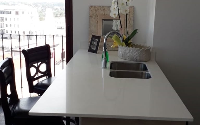 Alquilo Apartamento Amueblado Z16 Cayala /D - Miniatura 2