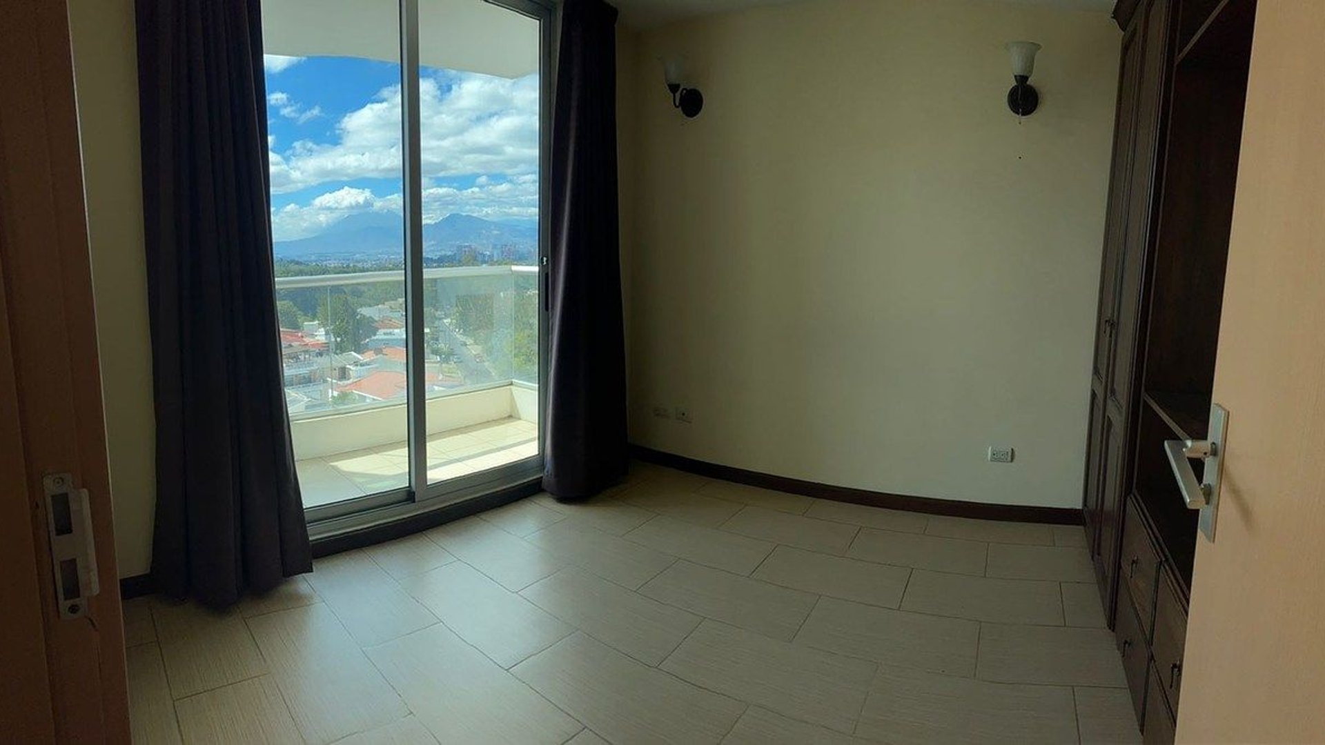 Apartamento en Venta Condado la Villa zona 14 - Miniatura 10