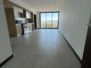 Apartamento en Venta, Zona 10, Edificio Mira - 5