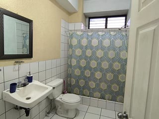 Apartamento amueblado 2 hab. en Zona 4, 5° Nivel, sector IGA | 4 G.N. - 3