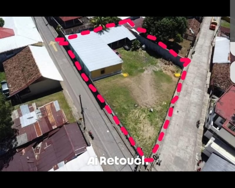 PARA INVERSIÓN VENDO PROPIEDAD EN EL CENTRO DE GUASACAPAN