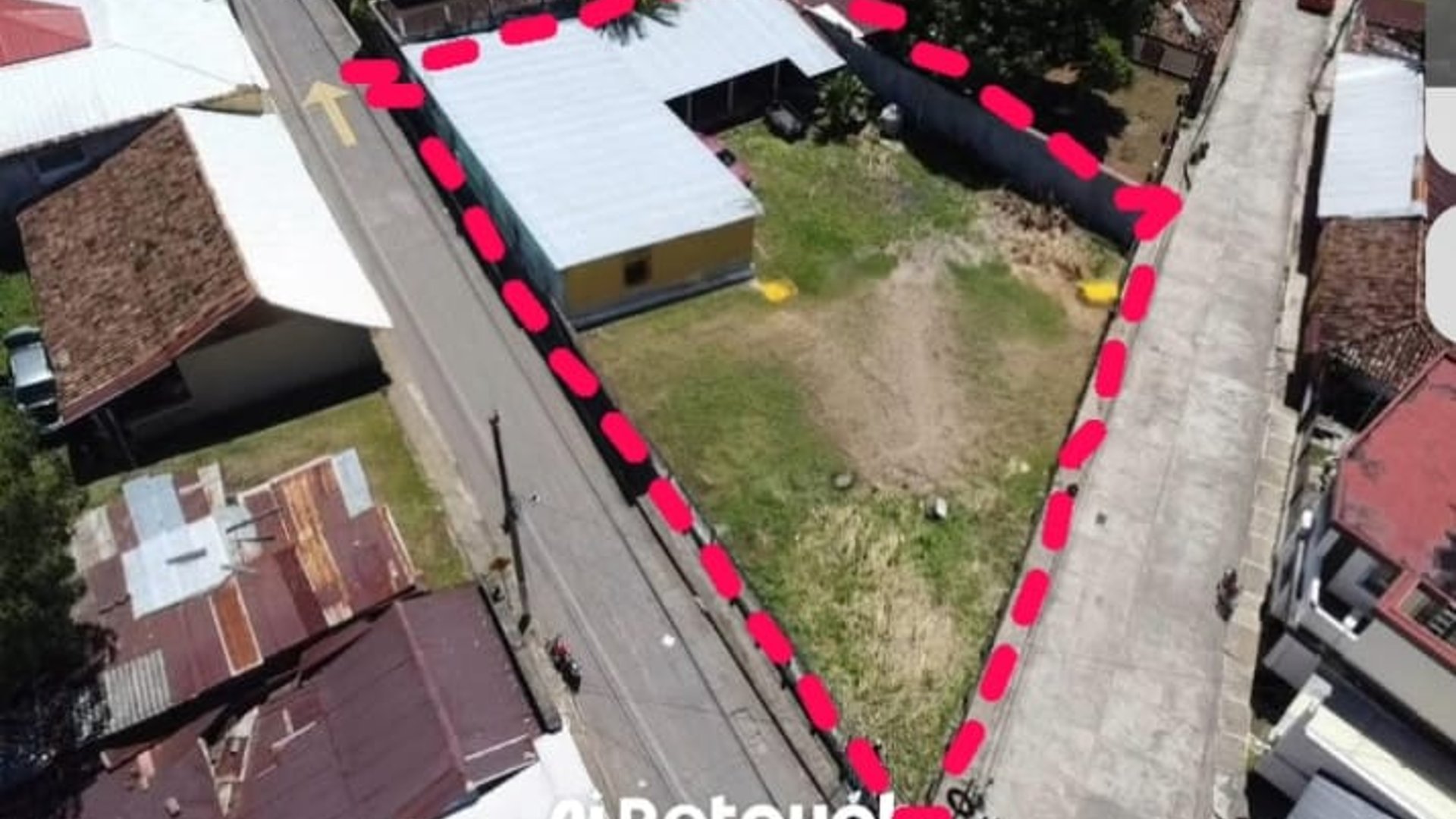 PARA INVERSIÓN VENDO PROPIEDAD EN EL CENTRO DE GUASACAPAN