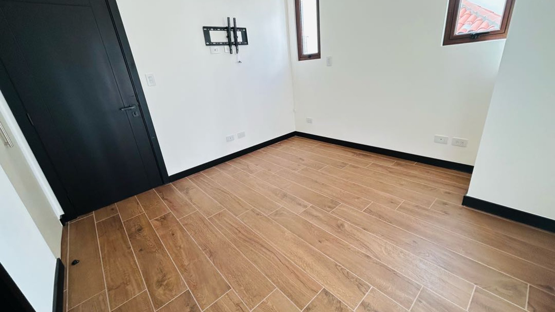Apartamento en Renta, Lirios de Cayala IV,  zona 16 - Miniatura 3