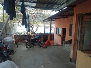 Venta de casa en colonia el Chato zona 18 - 4