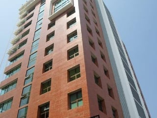 Alquilo Oficina con 102.71m2 en Zona 4 PAO-023-08-10-15 - 2