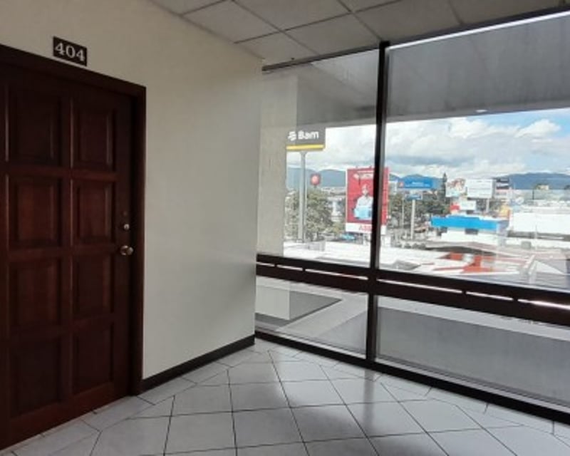 Oficina en Alquiler en Edificio Ilumina zona 7