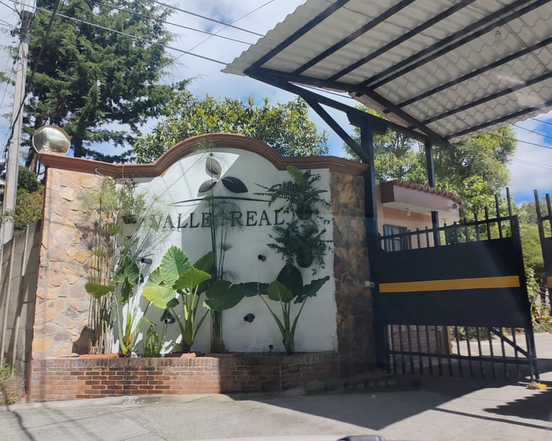 Terreno en Venta en Res. Valle Real Santiago Sac.