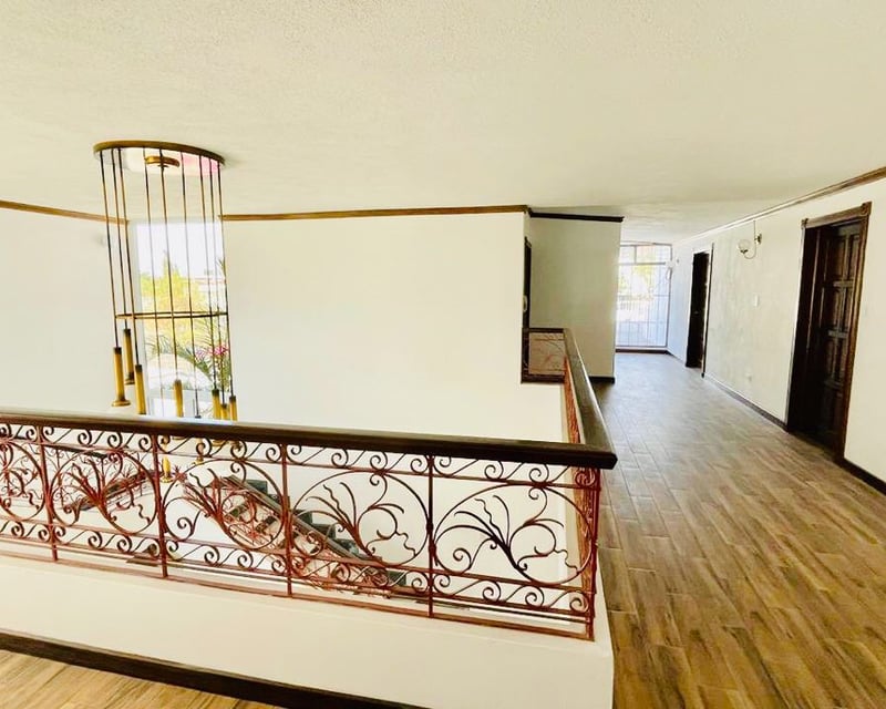 VENDO PRECIOSA CASA EN ZONA 15 VISTA HERMOSA 1
