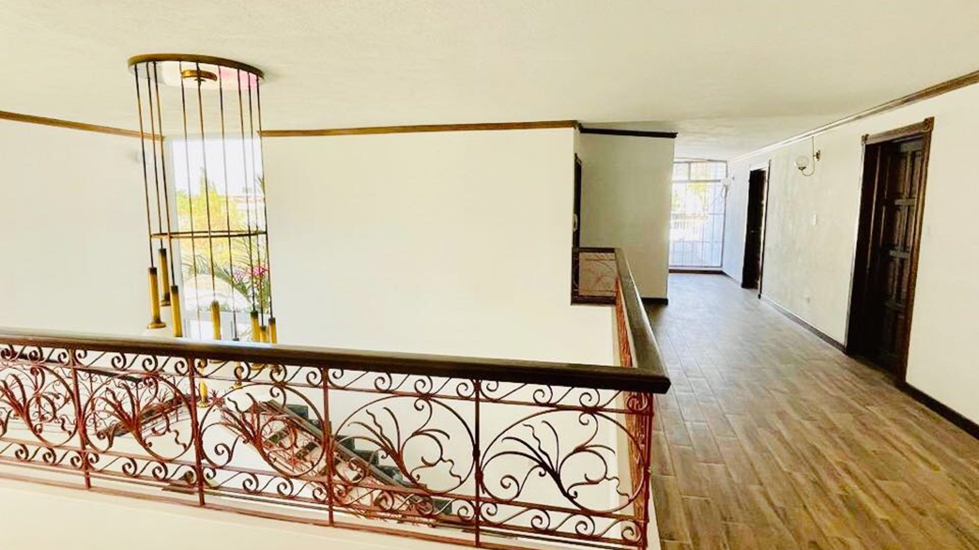 VENDO PRECIOSA CASA EN ZONA 15 VISTA HERMOSA 1
