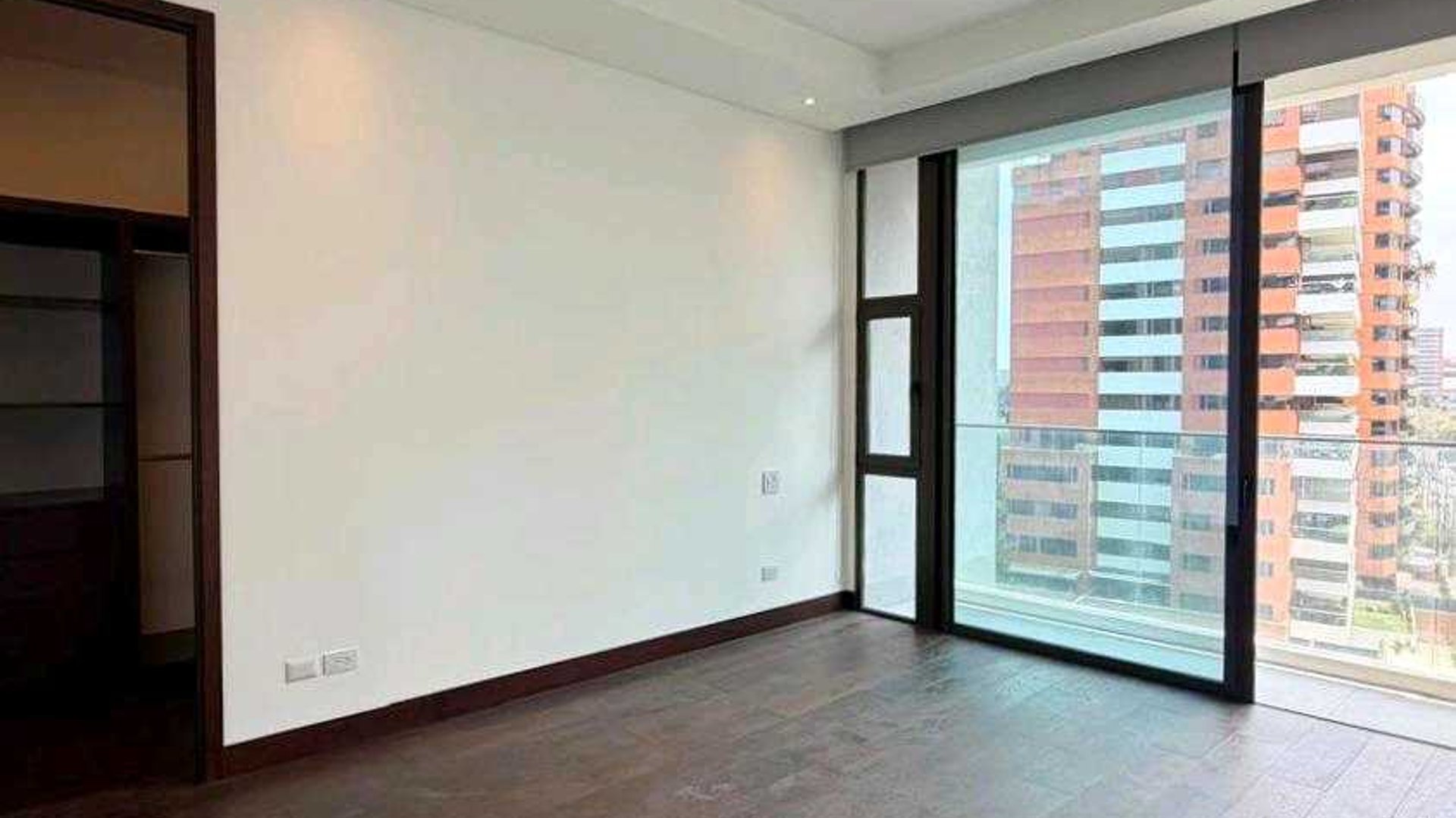 APARTAMENTO EN ALQUILER/VENTA???? Edificio Echo, zona 14 - Miniatura 8
