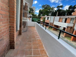 CASA EN RENTA EN ZONA 10 / MUNDO INMOBILIARIO - 2