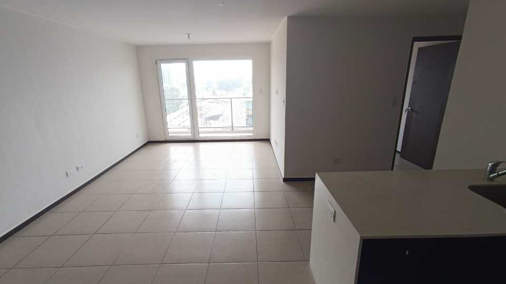 Venta de apartamento de 2 habitaciones PARQUE 11 - Image 1
