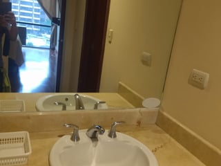 Apartamento amueblado de 2 habitaciones con balcón en zona 10 Ref-5384 - 4