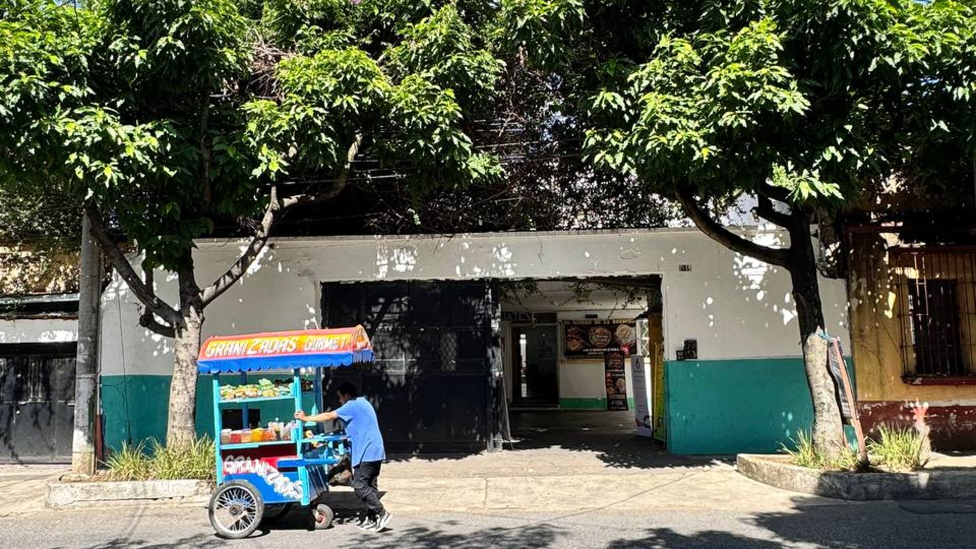 Casa comercial en renta en 15 avenida zona 1