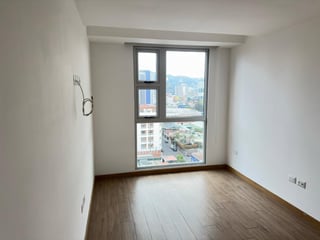 2-Bedroom Apartment for Sale in Zona 10, Guatemala City - Image 2