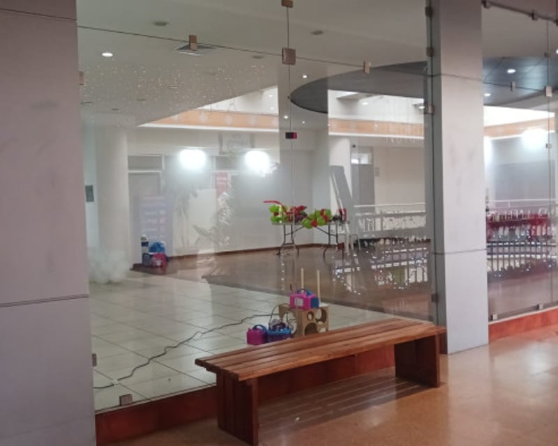 Renta de Local con oficinas en  zona 1 Ciudad