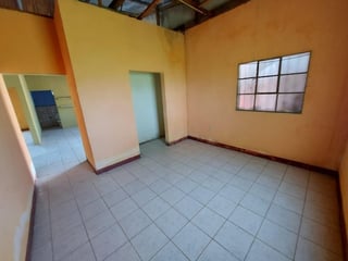 En venta  terreno y casa vacacional en Taxisco - Image 4