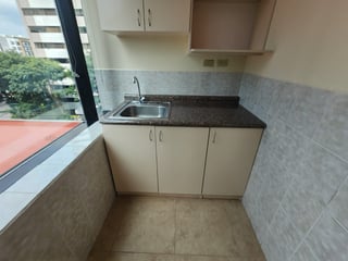 Oficina en venta en zona 14 Europlaza Ref-5642 - 5