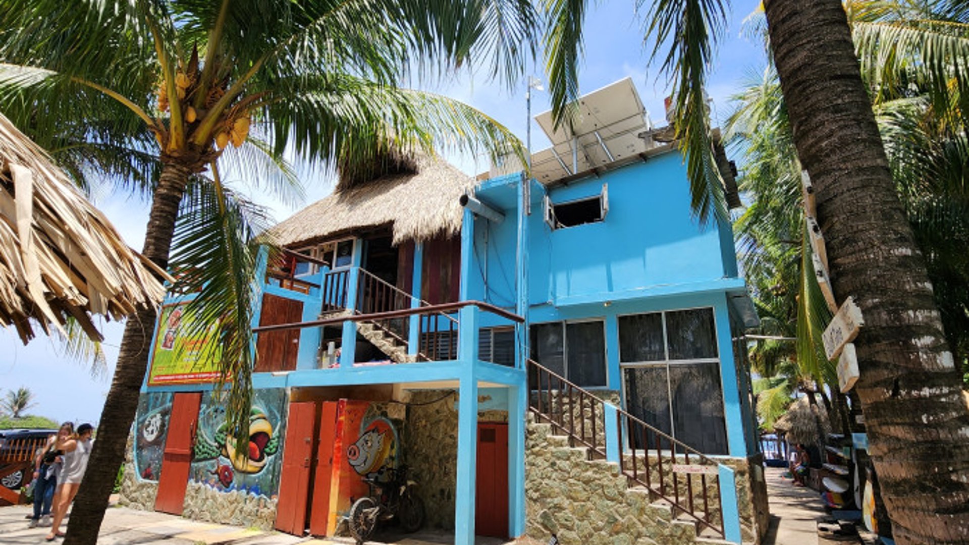 En Venta Hotel en El Paredón Sipacate - Miniatura 5