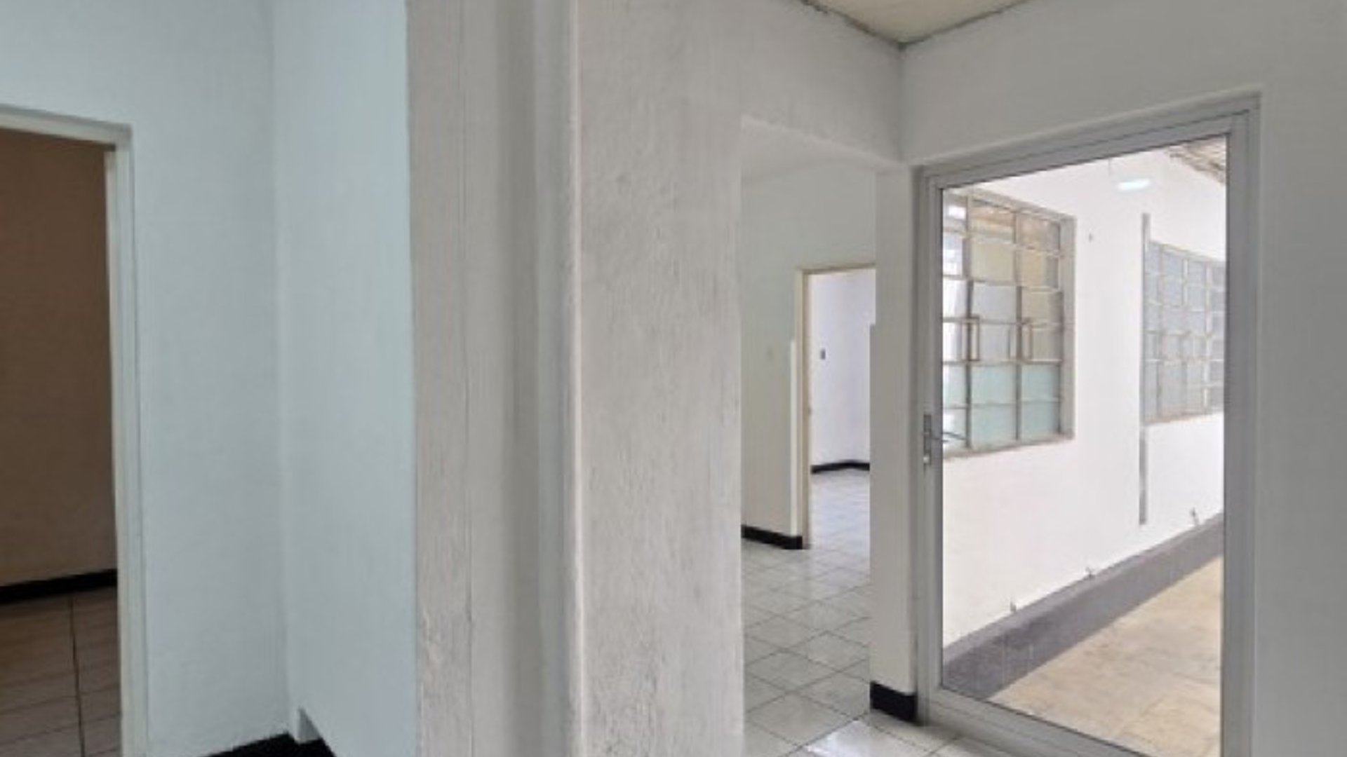 Propiedad para Uso Comercial en zona 12 - Miniatura 10