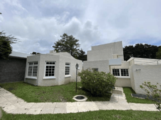 Residencia Exclusiva en Venta – San Jorge Muxbal - Image 3