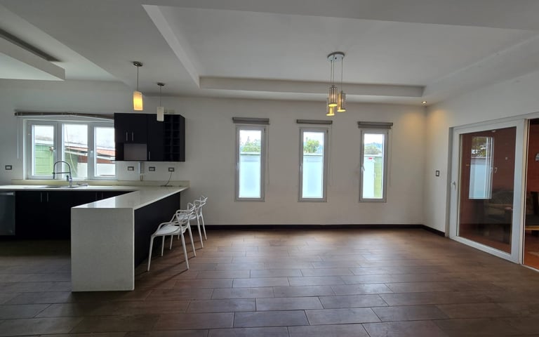 VENTA Casa Zona 16 Puerta de Hierro - Miniatura 4