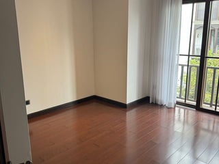 Apartamento en alquiler en Durian Cayalá, Zona 16 – Exclusivo y amplio - 2