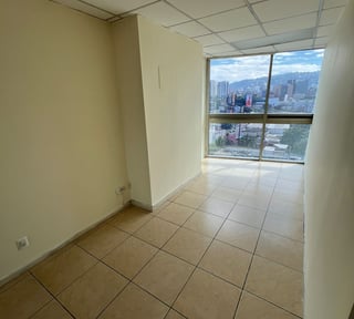 ALQUILER DE ESPACIO PARA OFICINA - TORINO, ZONA 10