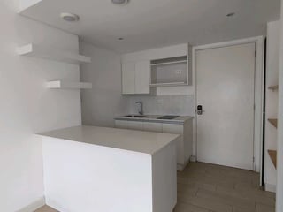 Apartamento en Venta Edificio QUO, zona 4 para inversión - Image 4