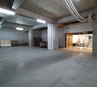 Local Comercial en zona 9 sobre la Reforma