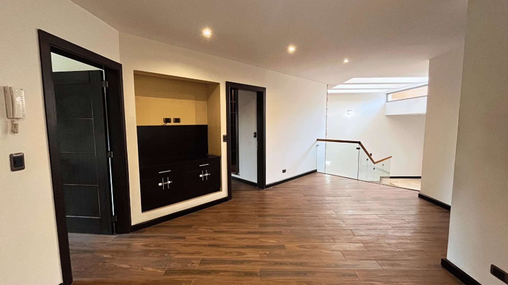 Elegante Casa en Venta | 3 Hab | 3.5 Baños | El Prado, Guatemala - Miniatura 8